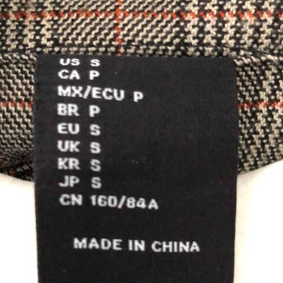 Disney X Forever 21 Size S Micky Mouse Plaid Crop Long Sleeve Button Up Shirt - Picture 8 of 9